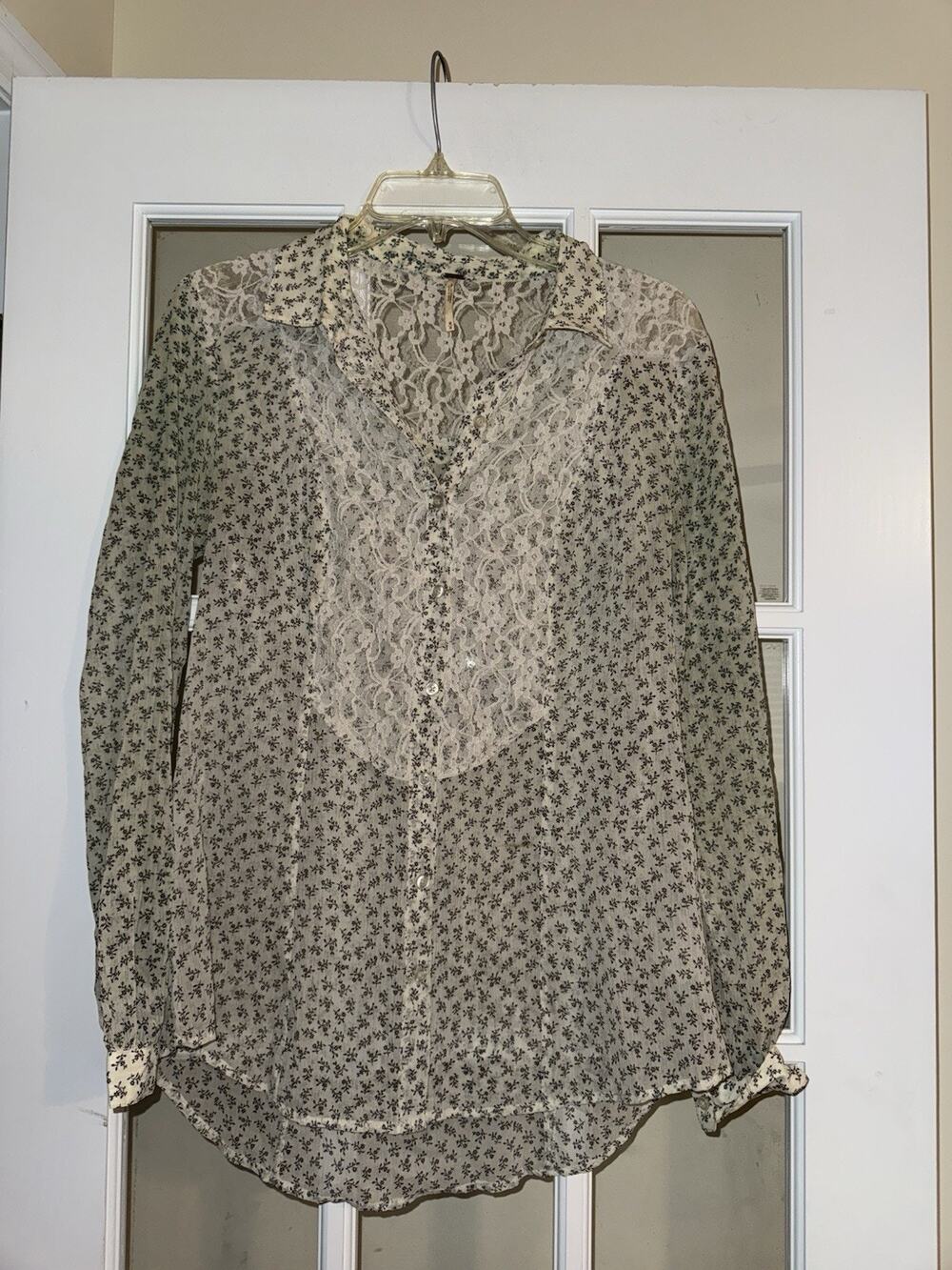 Free People Ivory Button Up Floral Lace Sheer Cottagecore Size M Whimsi Grandma